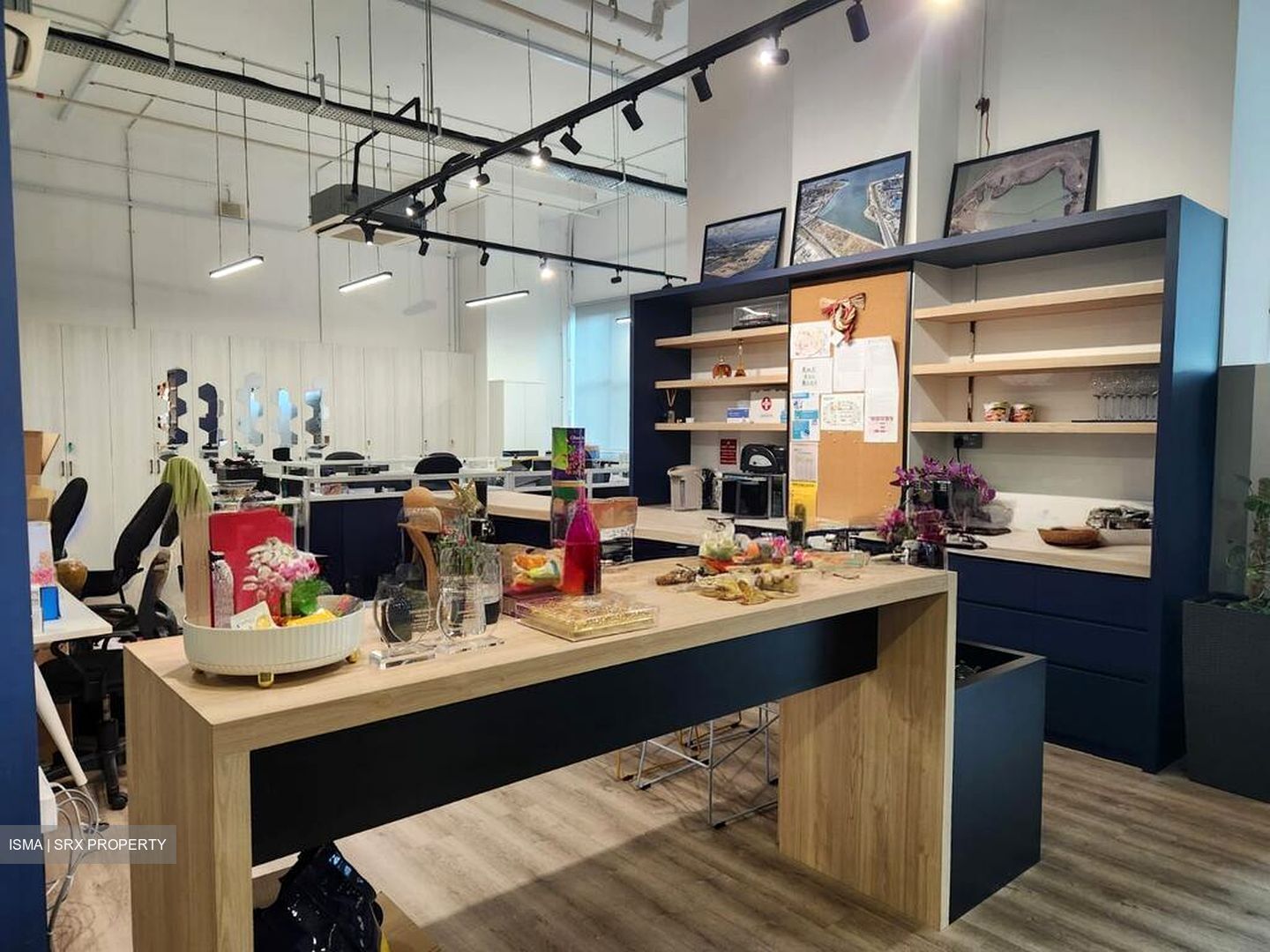 Interlocal Centre (D5), Factory #523644121